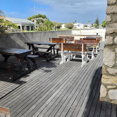 Stonehouse On Main Hotel Struisbaai Luaran gambar