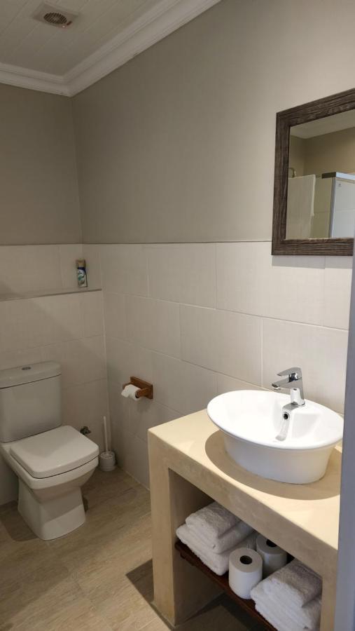 Stonehouse On Main Hotel Struisbaai Luaran gambar