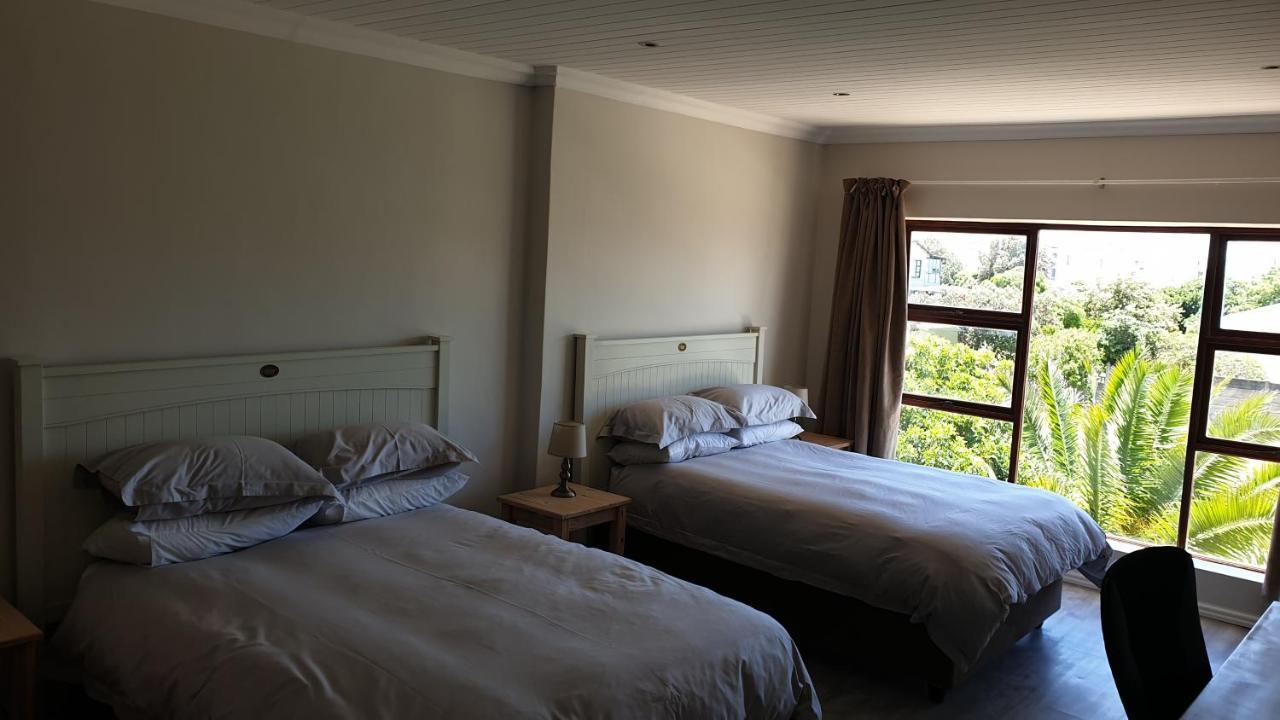 Stonehouse On Main Hotel Struisbaai Bilik gambar