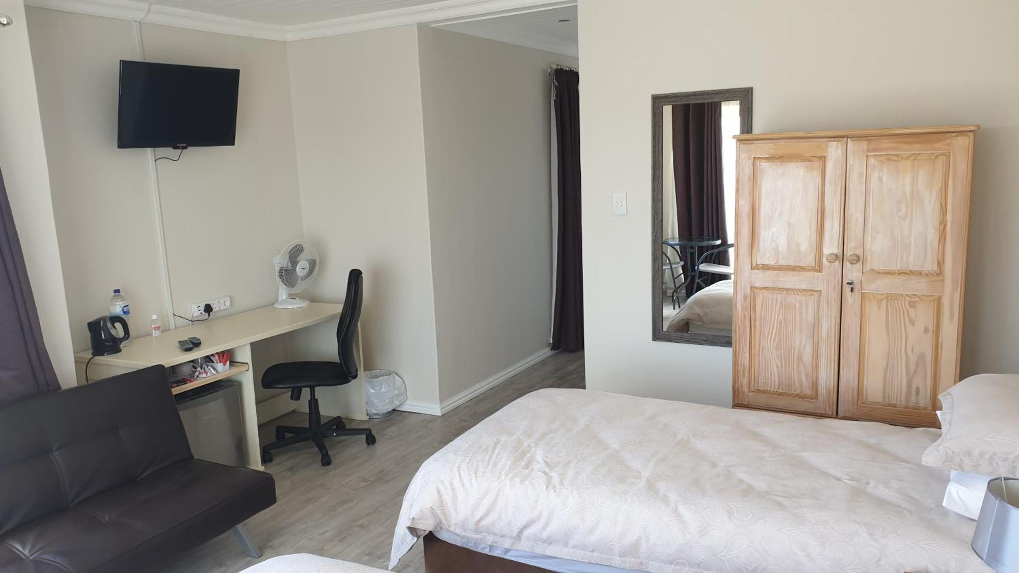 Stonehouse On Main Hotel Struisbaai Bilik gambar